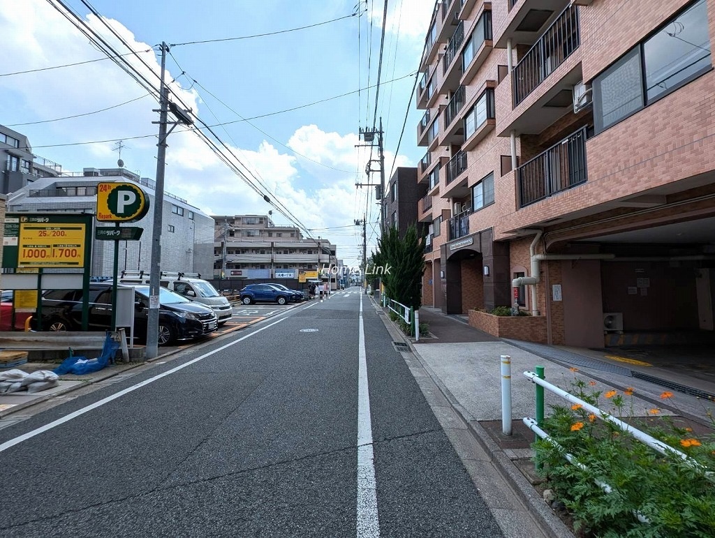 ライオンズマンション成増第5　前面道路